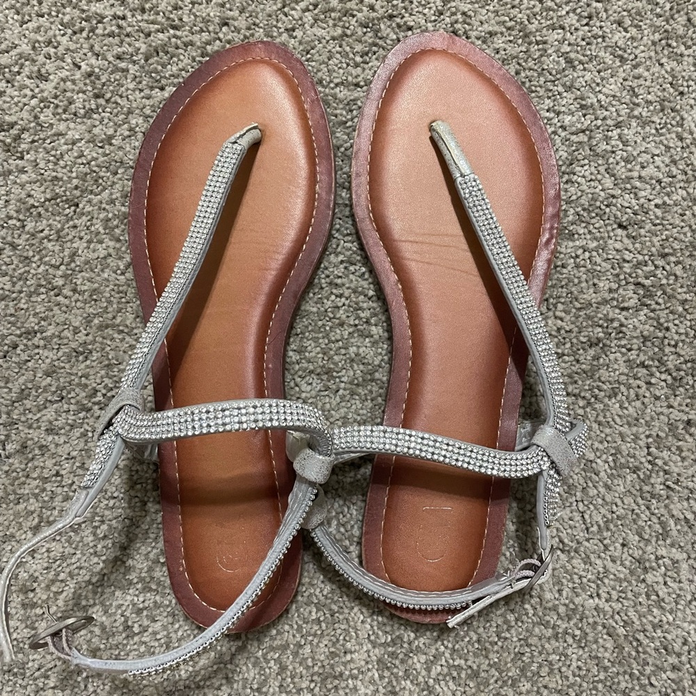 Women’s sandals